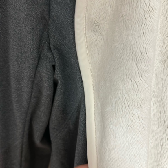 Lululemon Wrap Jacket Size 6 - Picture 7 of 8